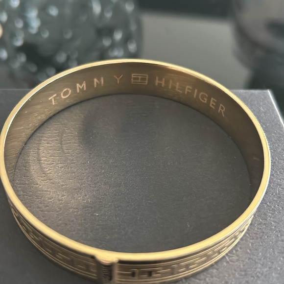 Tommy Hilfiger gold plated bracelet - Picture 2 of 6